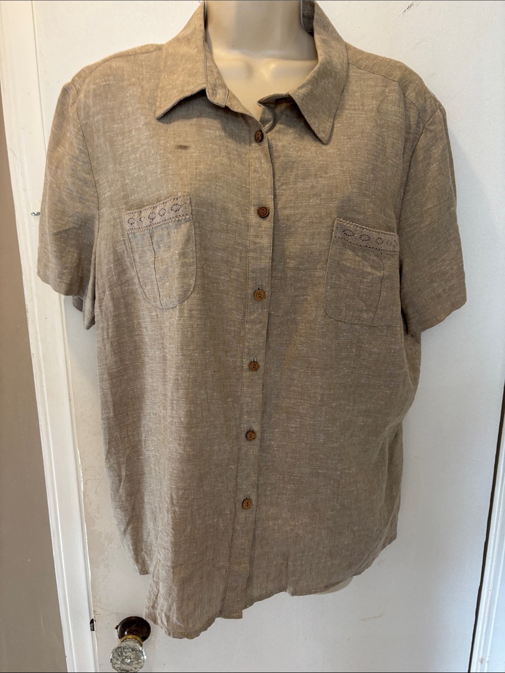 Sag Harbor XL linen blend button front blouse 26-412